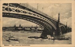 El durch de CPA Maguncia Blick muere los barcos de Strassenbrucke