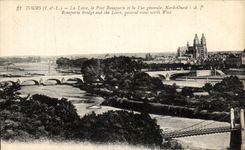 CPA Tours La Loire le Pont Bonaparle et la Vue generale Nord Ouest 