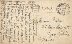 Paquete de CPA encima de turbio su adentro su bolso de kit viejo y nino del martillo que rompe con almadena