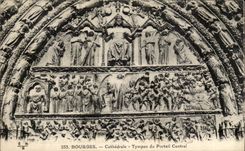 Timpano de la catedral de CPA Bourges de la puerta central