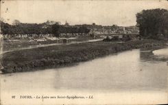 CPA Tours La Loire vers Saint Symphorien