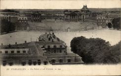 CPA Versailles Le Palais a vol d'oiseau