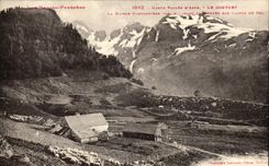 CPA the Low High Pyrenees Valley Of Winder the somport the House Metal corner-piece before the rise of the laces of the collar