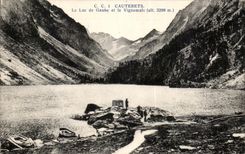 CPA Cauterets the Lake Gaube And Vignemale