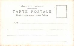 Taladro verdadero de la foto debajo de la nieve