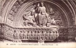 CPA Arles the Cathedral Saint Trophime Detail of the Gate