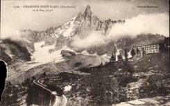 CPA Chamonix Mont Blanc and the Thick Train