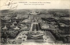 CPA Versailles Vue Generale du Parc et du Chateau