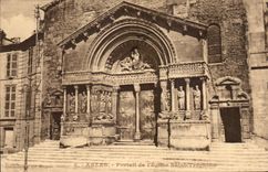 CPA Arles Gate of the Church Saint Trophime