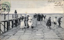 CPA Enfants en los pescados de la playa