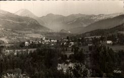 CPA Lescheraines Place Chief of Lescheraines In the Content Chateard and Mountains of the Wallows