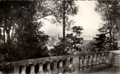 CPSM Sands on the Sarthe Vue of the public garden