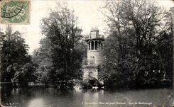 CPA Versailles Parc du Petit Trianon Tour de Malborough