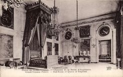 CPA Versailles Palais du Grand Trianon Chambre de la Reine d'Angletere Grand Trianon Place Bed Toom of Queen of England