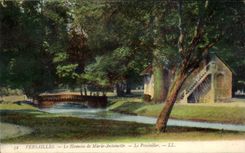 CPA Versailles Le hameau de Marie Antoinette Le Poulailler