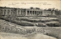 CPA Versailles Palais du Grand Trianon Facade Sur les Jardins Grosse Trianon