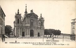 CPA Versailles L'Eglise St louis et la Statue de l'Abbe de l'Epee St louis 