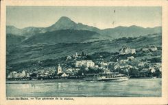 CPA Evian les Bains Seen Genrerale of the Station Boat