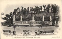 CPA Clermont Ferrand Statue Of Blaise Pascal