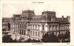 CPA Lyon Illustrates the Prefecture