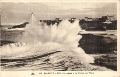CPA Biarritz Effet de Vagues a la Pointe du Phare
