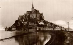 CPA Mont Saint Michel Seen from of the Dam by spring tide