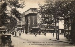 CPA Paris Boulevard St Denis and the Gate St Martin