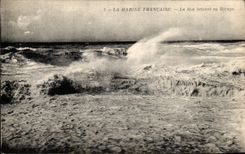 CPA French Navy Sea Breaking with the Shore