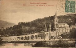 CPA Lourdes Slopes and the Basilica