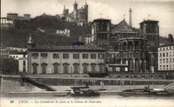 CPA Lyon the Cathedral St Jean and the Slope of Fourviere