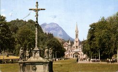 CPSM Lourdes the Breton Martyrdom and the Basilica