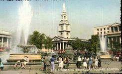 CPSM The Fountains Trafalgar London Public garden