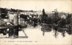 CPA Poitiers Seen from of the Guillon Bridge