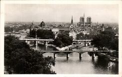 CPA Paris mientras que da un paseo el ISCED Notre Dame y puentes