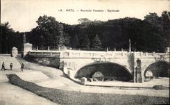 Explanada de la fuente de las noticias de CPA Metz