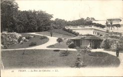 CPA Vichy Le Parc Des Celestins