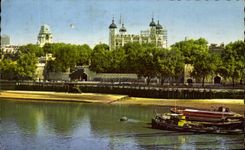 CPA Tower Off London And To rivet Thames