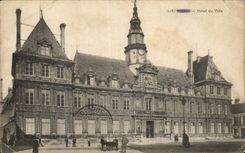 CPA Rheims Town hall