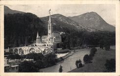 CPA Lourdes the Basilica And Gave