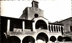 CPA Perpignan Palais Des Rois de Majorque Facade sur cour de l'aile de la Chapelle