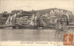 CPA Treport Seen from of the Docks