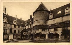 CPA Gisors L'Hotel de Ville Ancien Couvent des Carmelites 