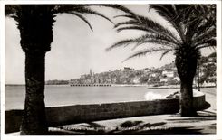 CPA Menton Seen from of the Boulevard of Garavan