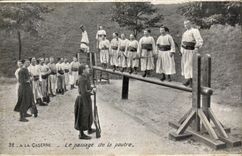 CPA los cuarteles el paso de la viga de Militaria