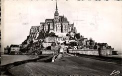CPA Mont Saint Michel Arrival