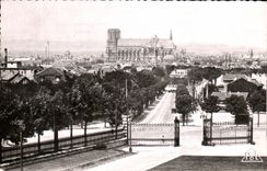 CPA Rheims View Taken Of the Pommery Cellars And the Cathedral