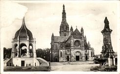 CPA Sainte Anne d' Auray Monument raised with the memory of Breton died in the war