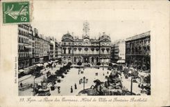 CPA Lyon Places Composts Town hall and Fontaine Bartholdi