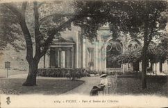 CPA Vichy Parc Et Source Des Celestins