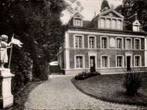 CPA Les Buissonnets Lisieux Facade D'entree